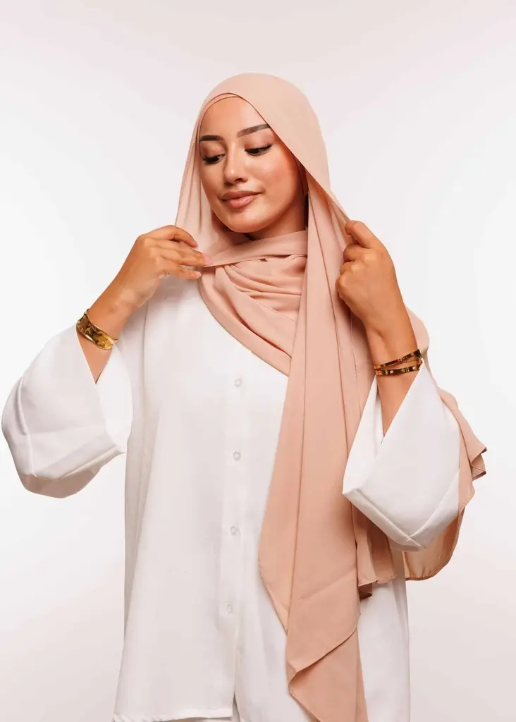 شال كريب بالبوني يربط من الخلف - نحاسي داكن-.webp
