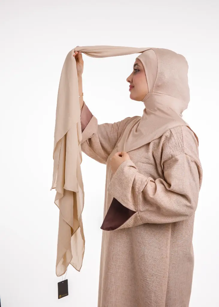 بيج فاتح مصفر 2 (3).webp