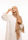 شال كريب بالبوني يربط من الخلف - بيج رملي