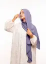 Crepe Shawl with Bonnet Tied at the Back - Gray