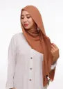 شال كريب بالبوني يربط من الخلف - بني فاتح