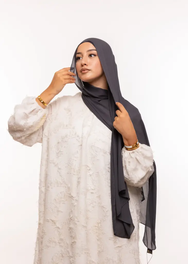 [PN-60056]  شال كريب بالبوني يربط من الخلف - رمادي داكن