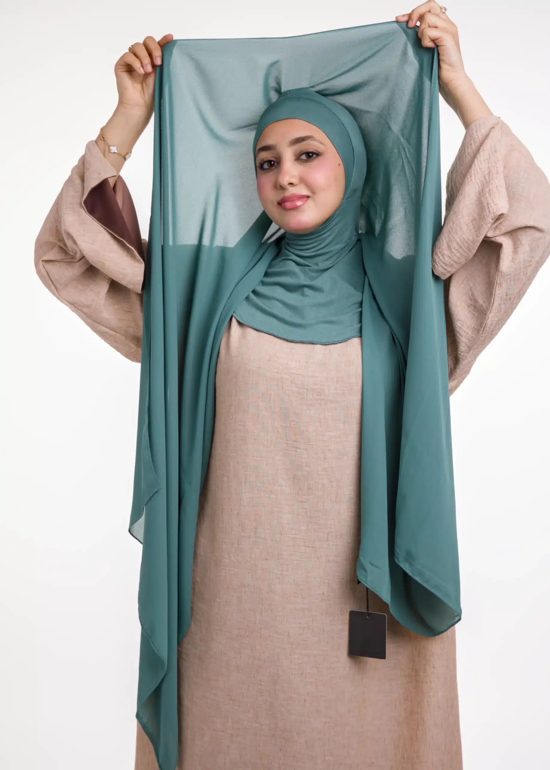 شال كريب حريري بالبوني "النينجا" - أخضر مائي