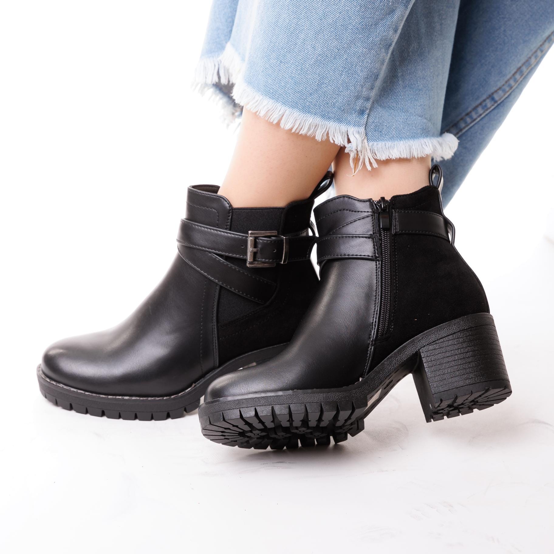حذاء نسائي شتوي - Les bottes dh2250