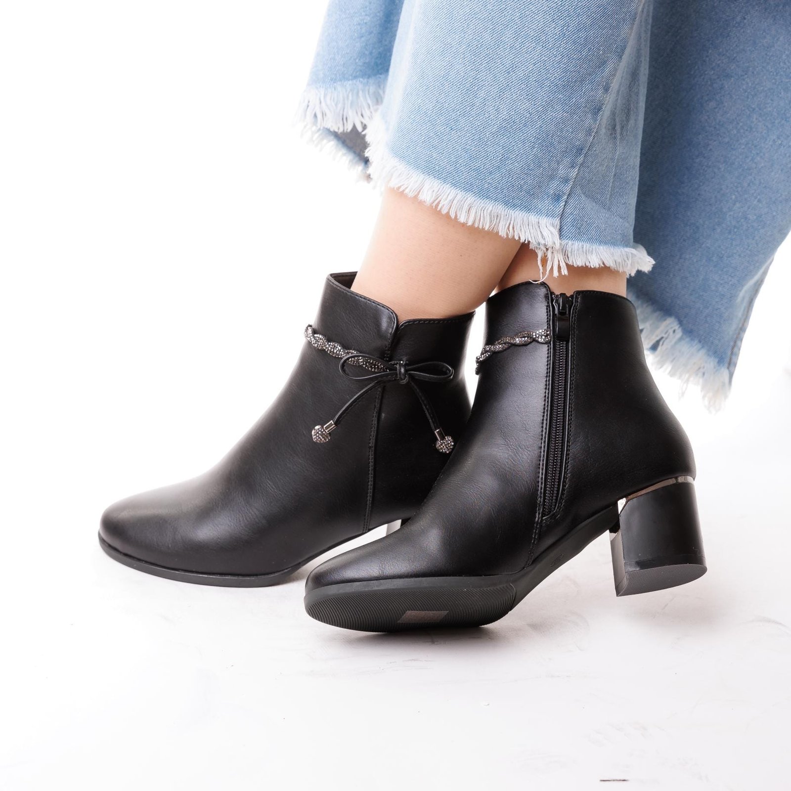 حذاء نسائي شتوي - Les bottes dh2303