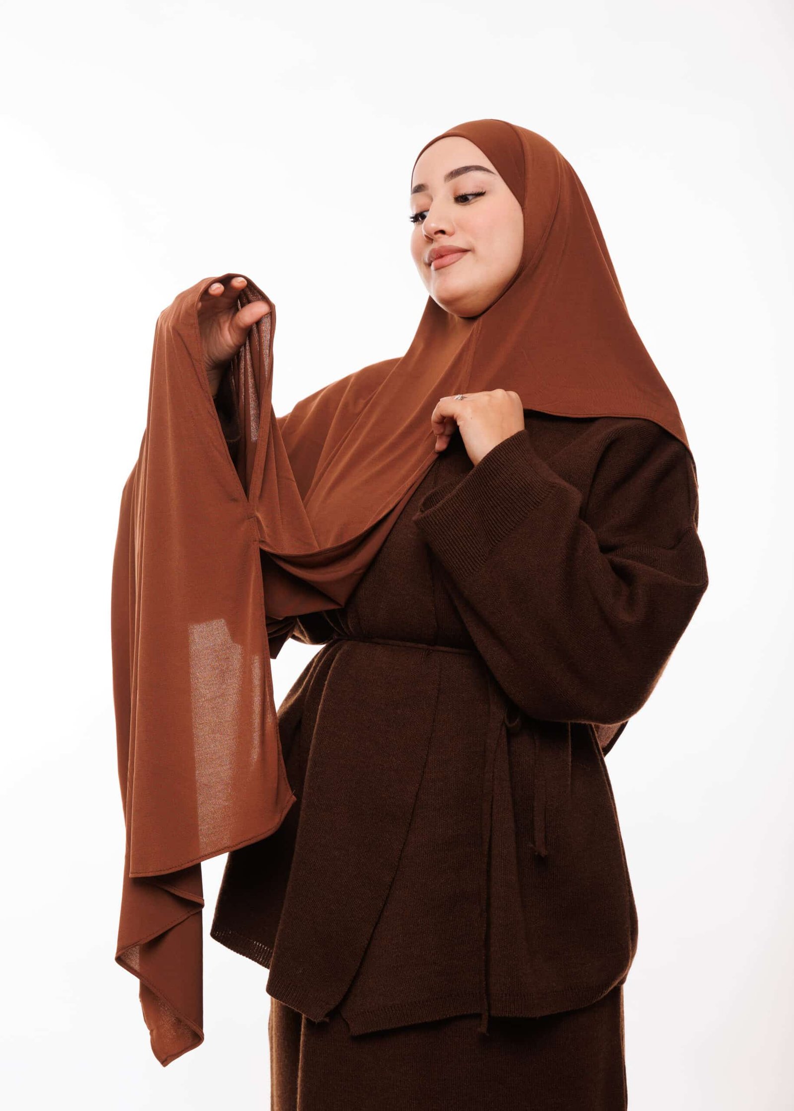 شال مزدوج بني داكن