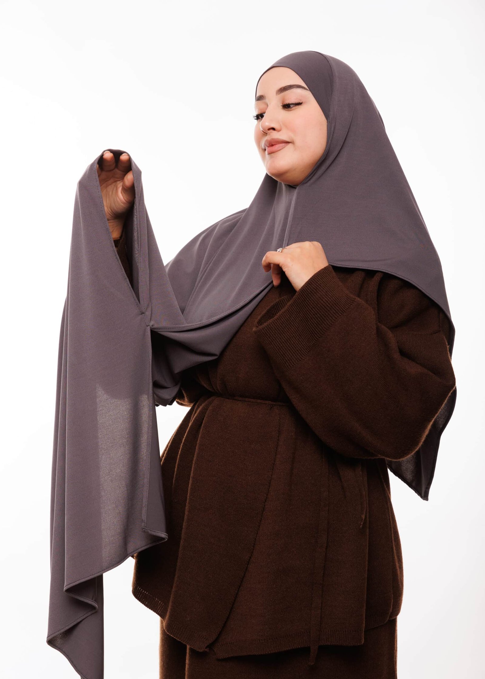 شال مزدوج رمادي داكن