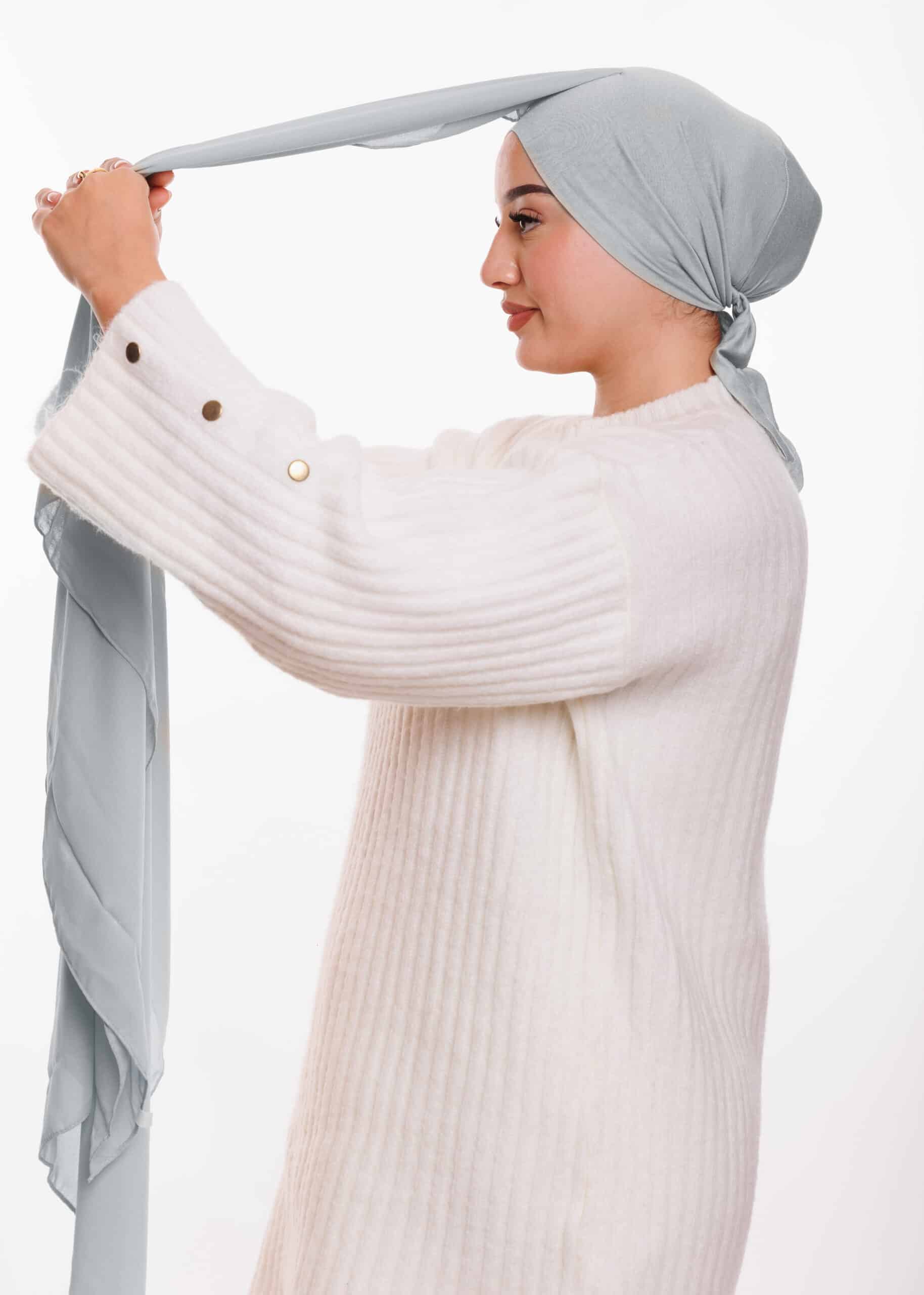 شال كريب بالبوني يربط من الخلف - رمادي فاتح -