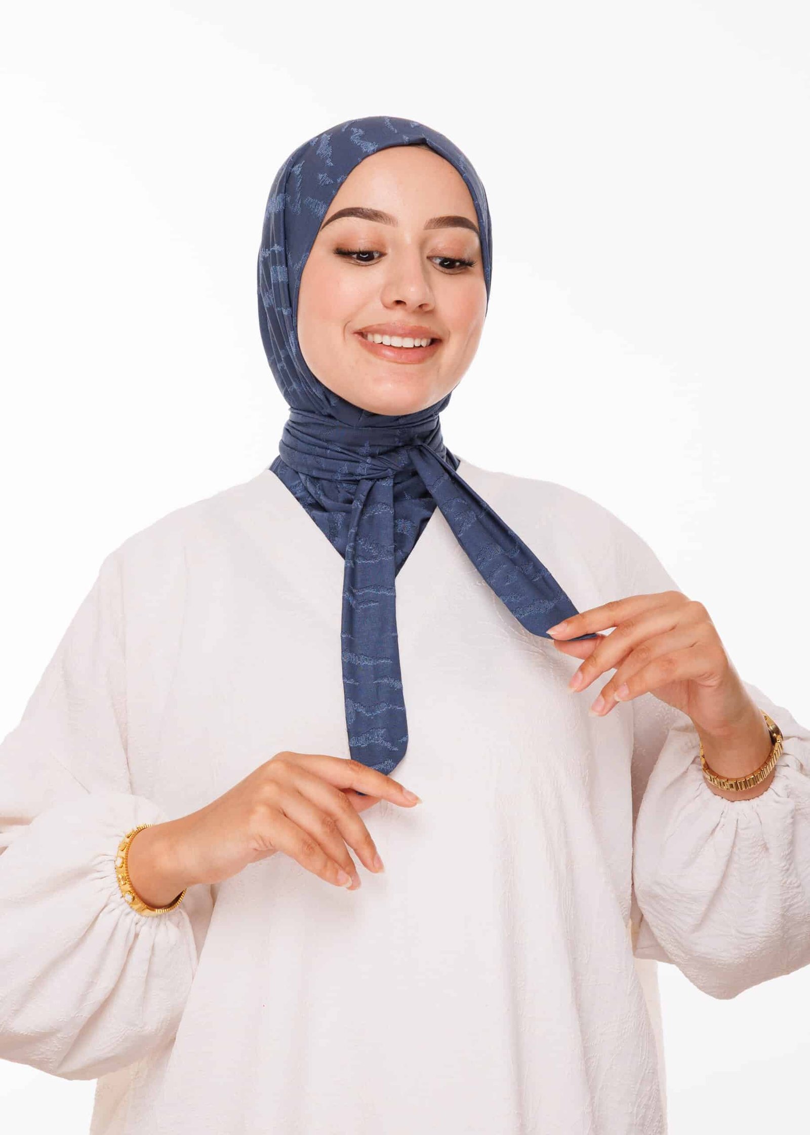 طبقية فخمة - أزرق بترولي