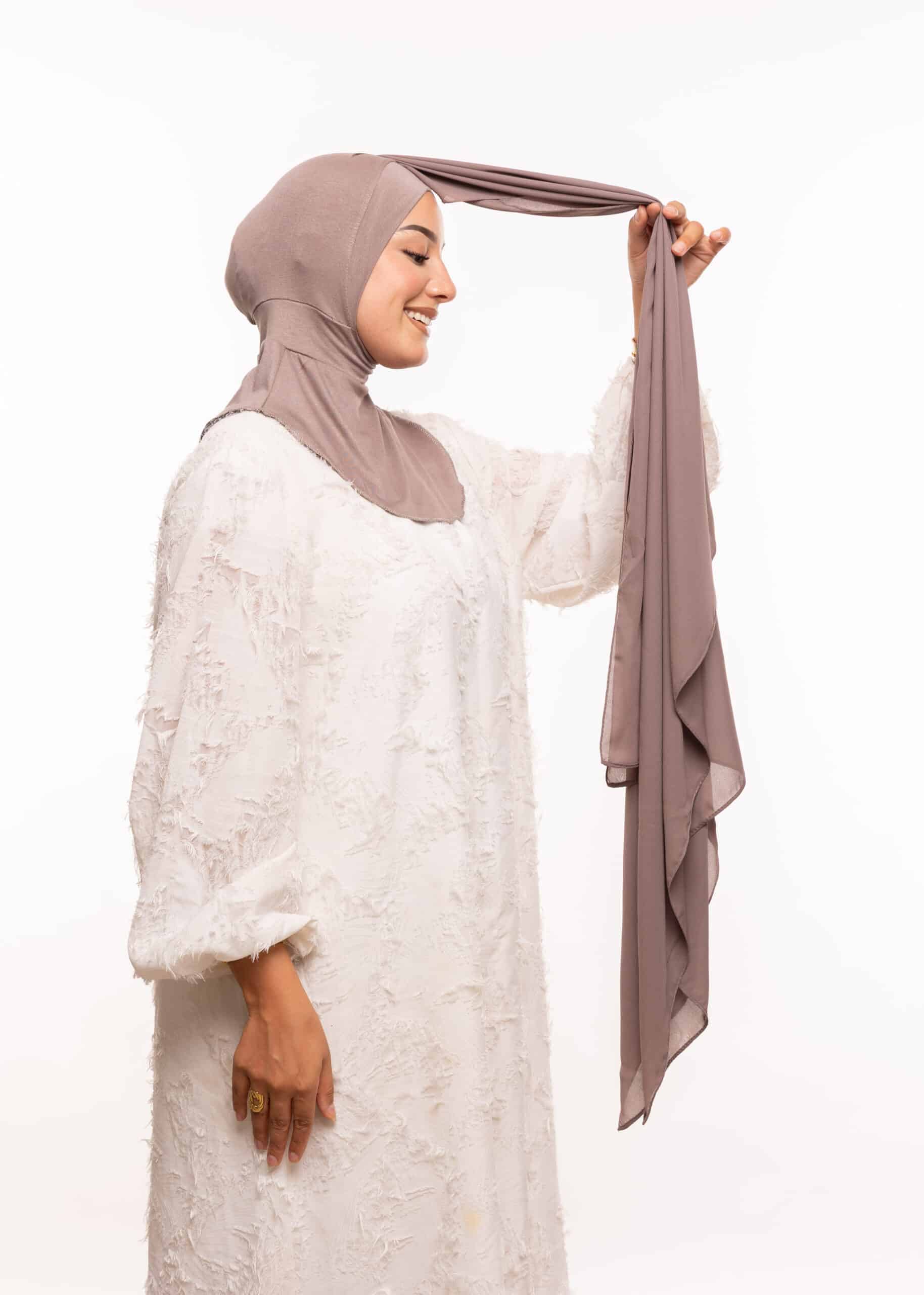 شال كريب حريري بالبوني " النينجا "  - بيج رمادي داكن