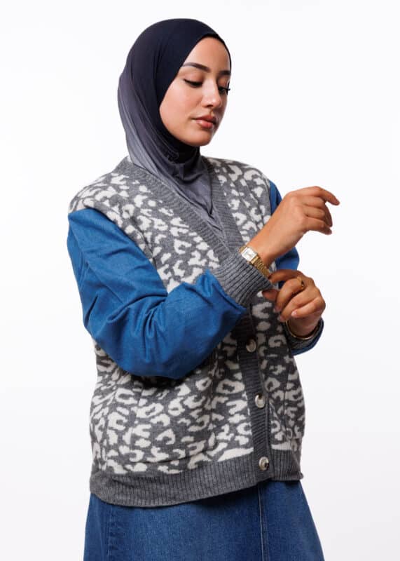 سترة صوفية بأكمام جينز