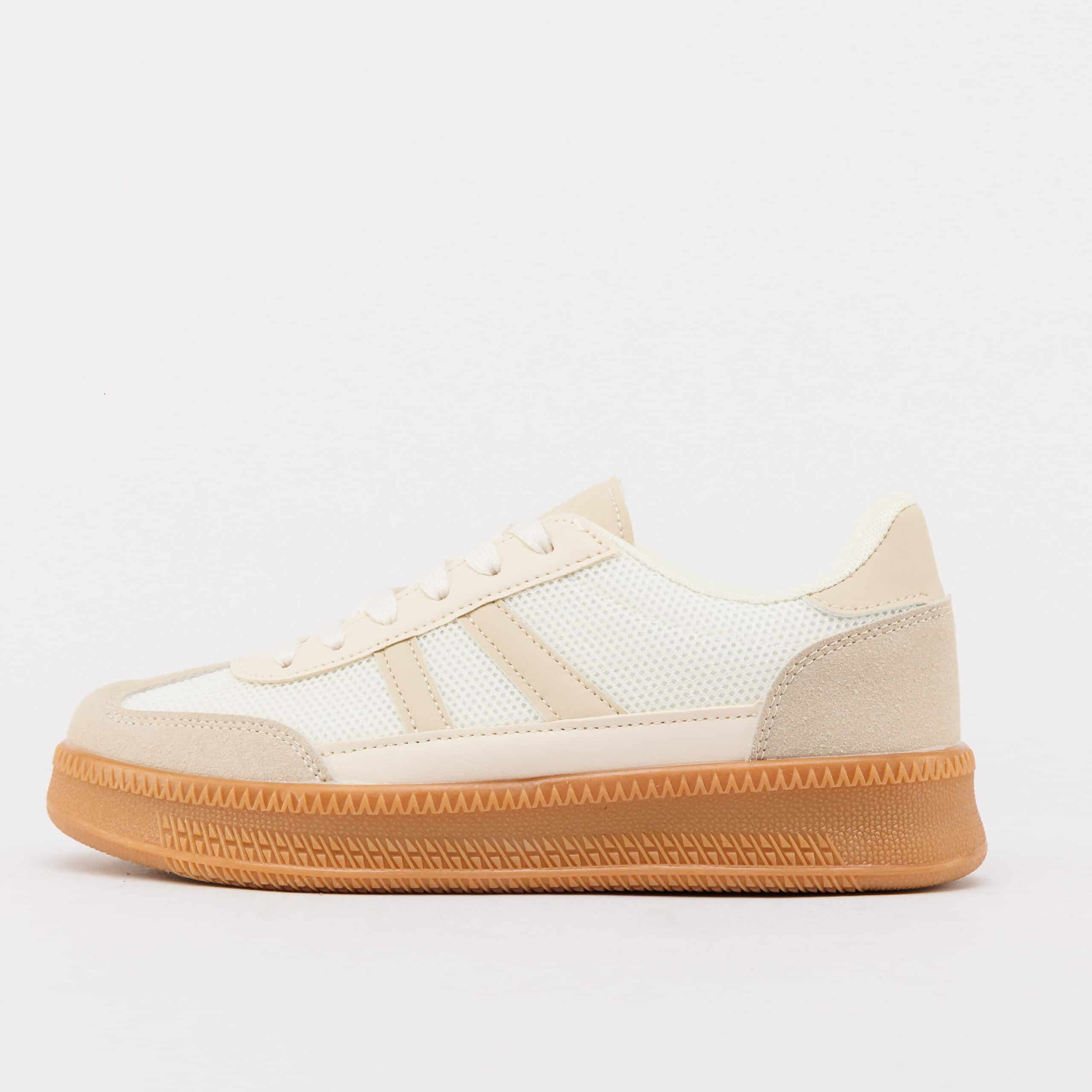 حذاء رياضي - CC117