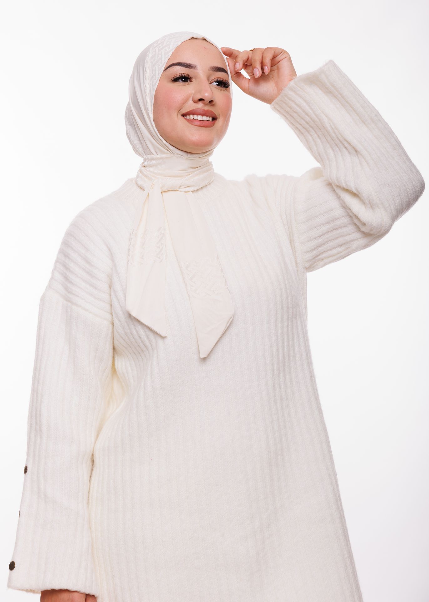 طبقية خليجية - أبيض مصفر -