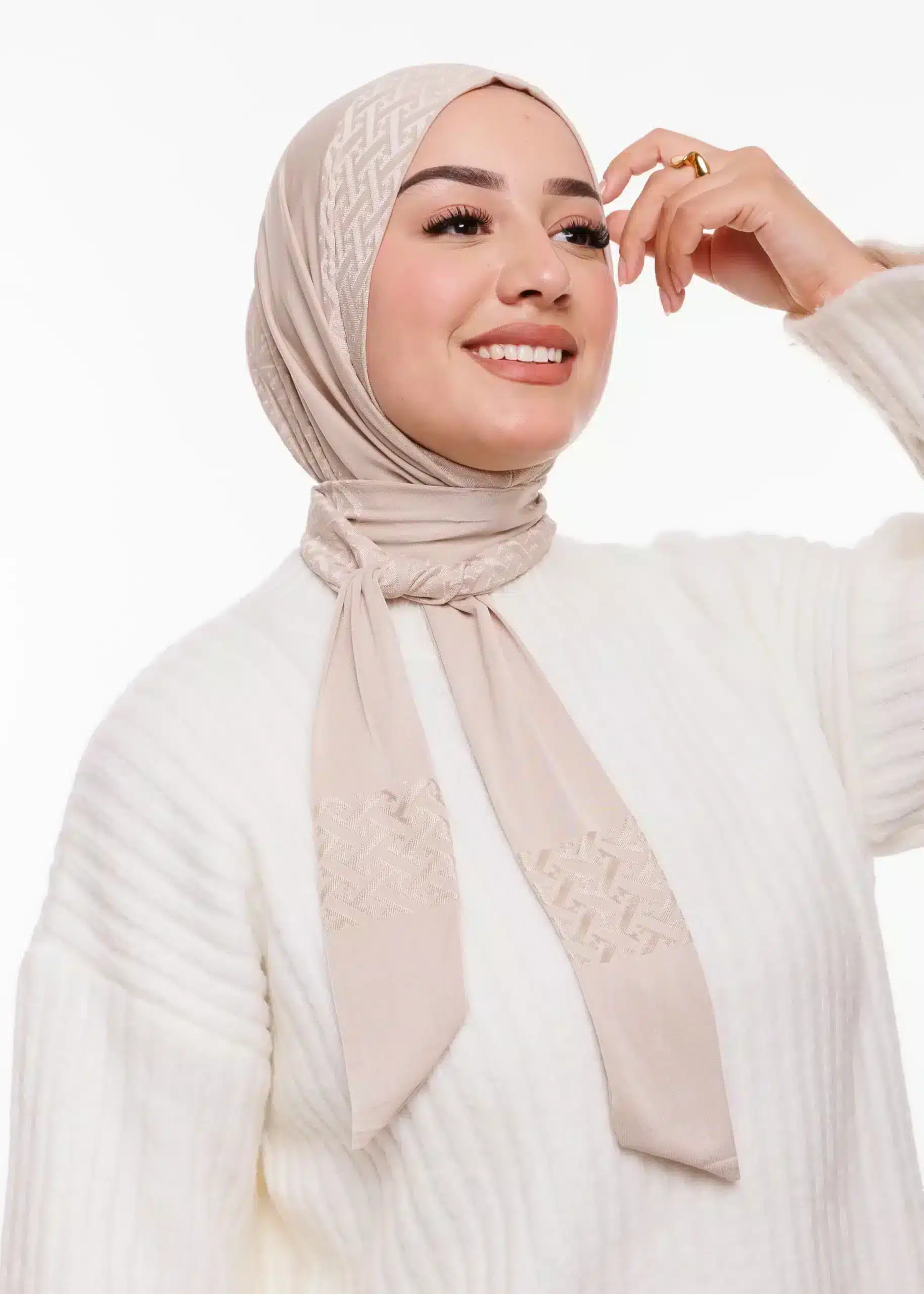 طبقية خليجية - ترابي
