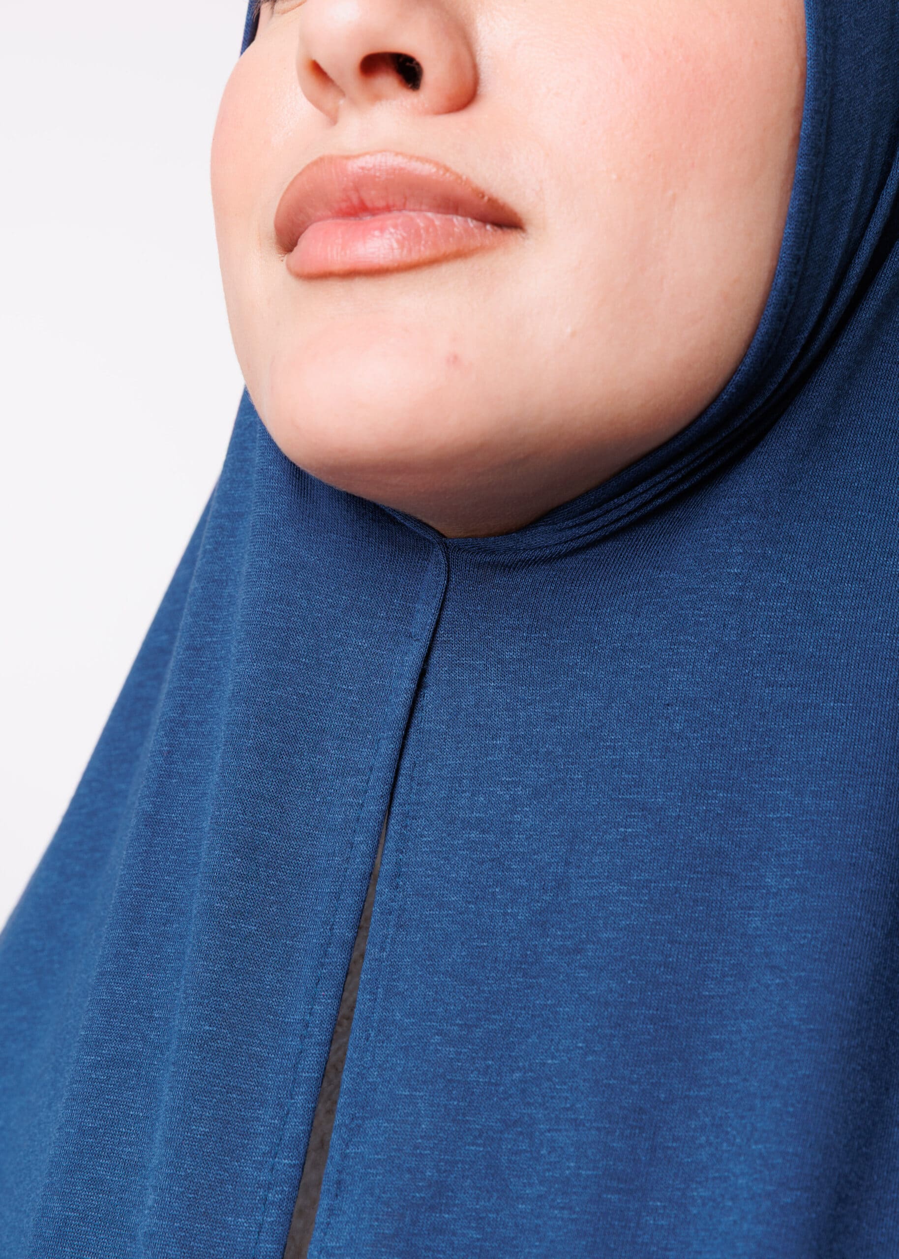 شال ليكرا - أزرق بترولي