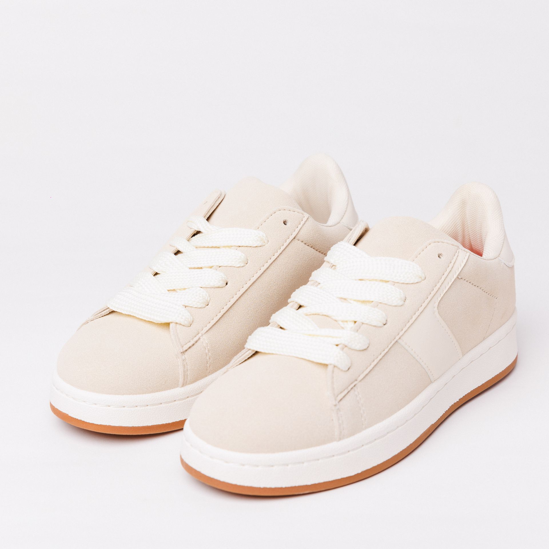 حذاء رياضي - C-626