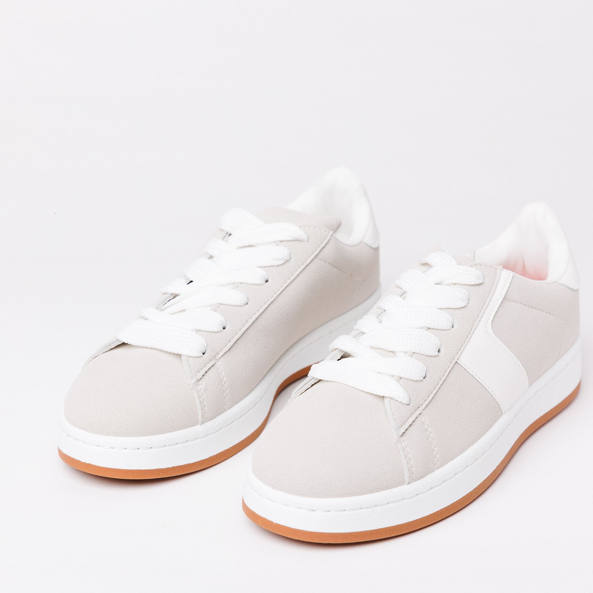 حذاء رياضي - C-626