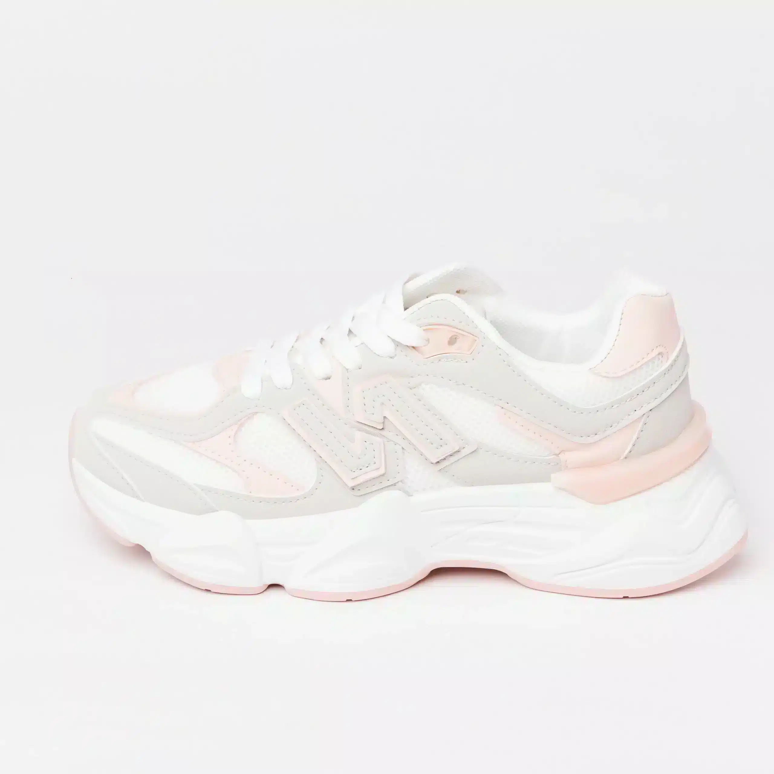 حذاء رياضي مريح