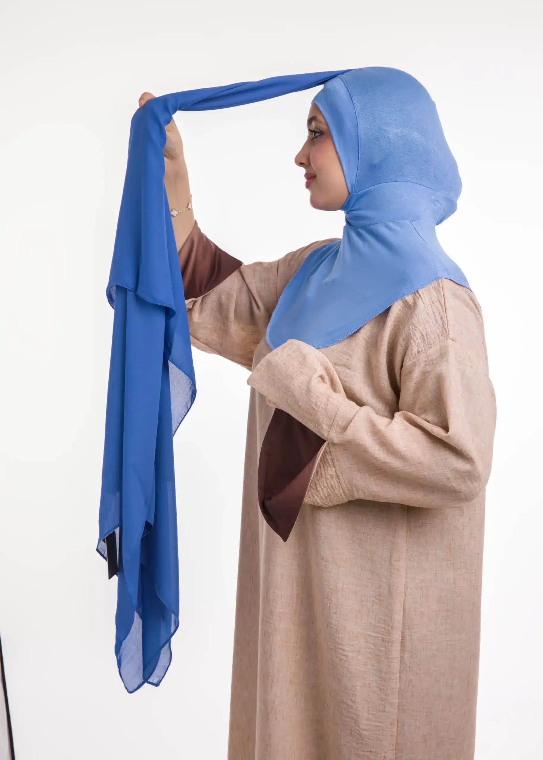 شال كريب حريري بالبوني "النينجا" - أزرق جينز