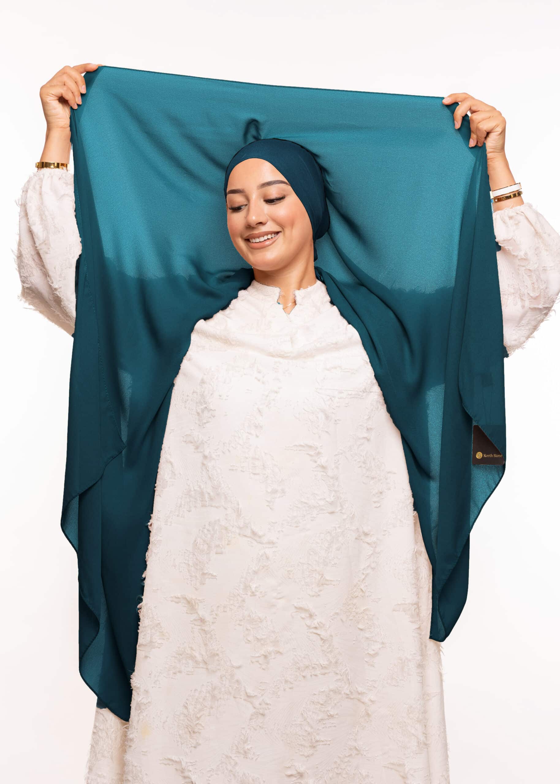 شال كريب بالبوني يربط من الخلف - أخضر فيروزي