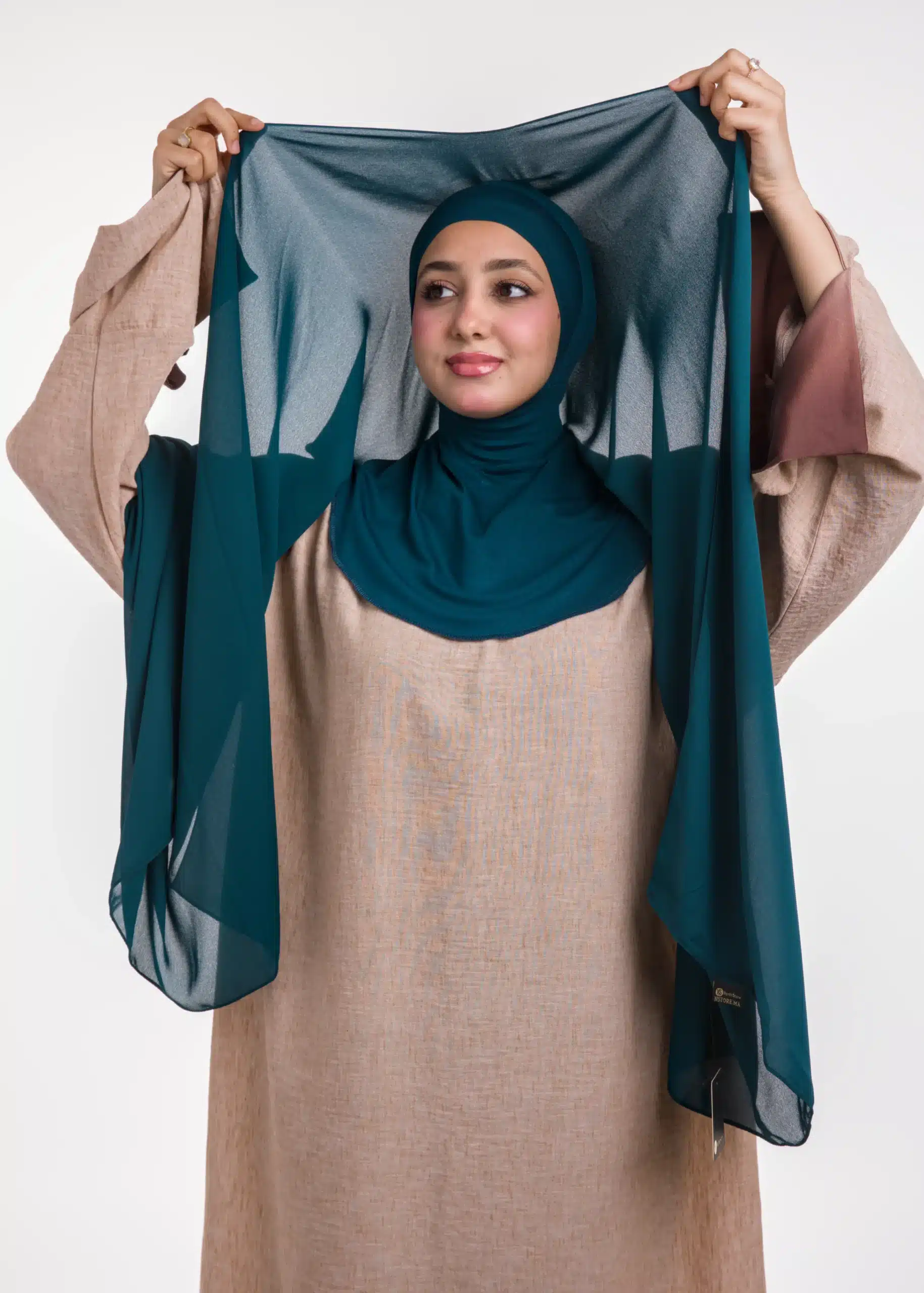 شال كريب حريري بالبوني "النينجا" - أخضر فيروزي