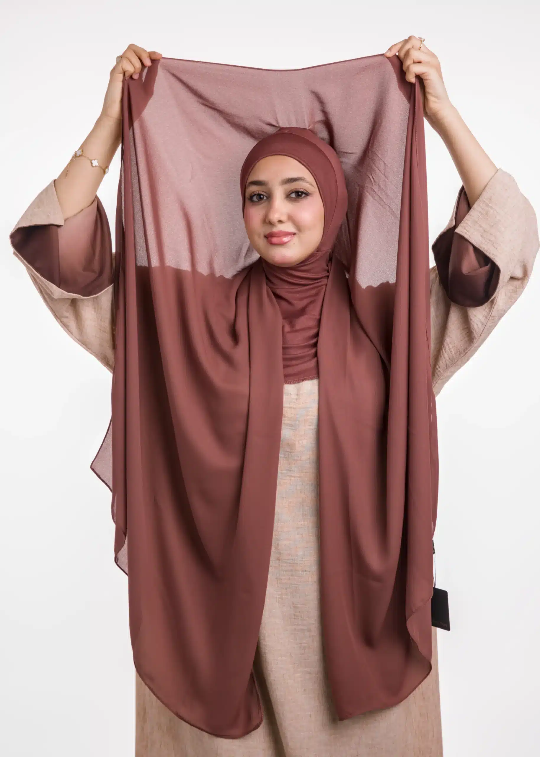 شال كريب حريري بالبوني "النينجا" - بني أجوري