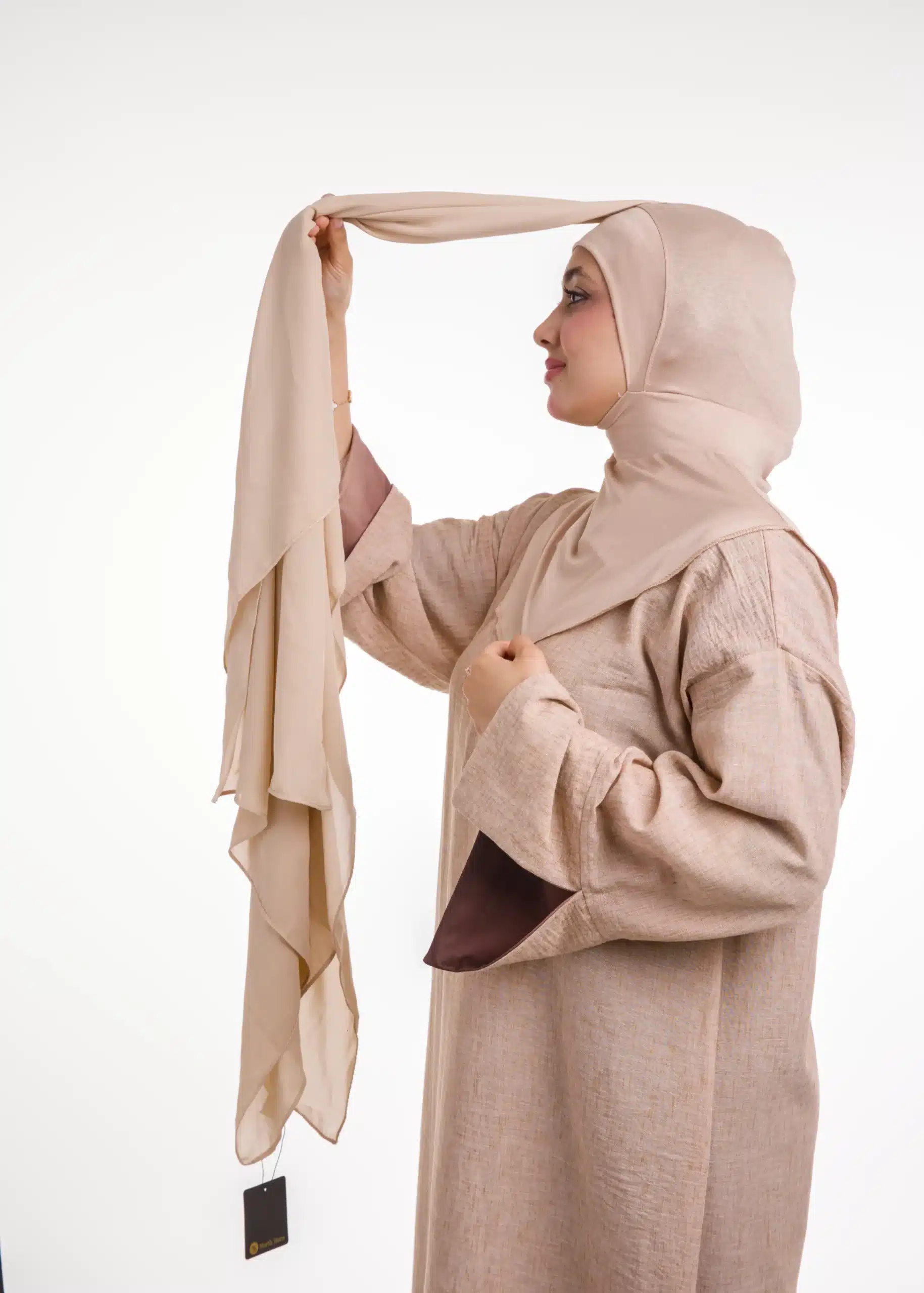 شال كريب حريري بالبوني "النينجا" - بيج فاتح