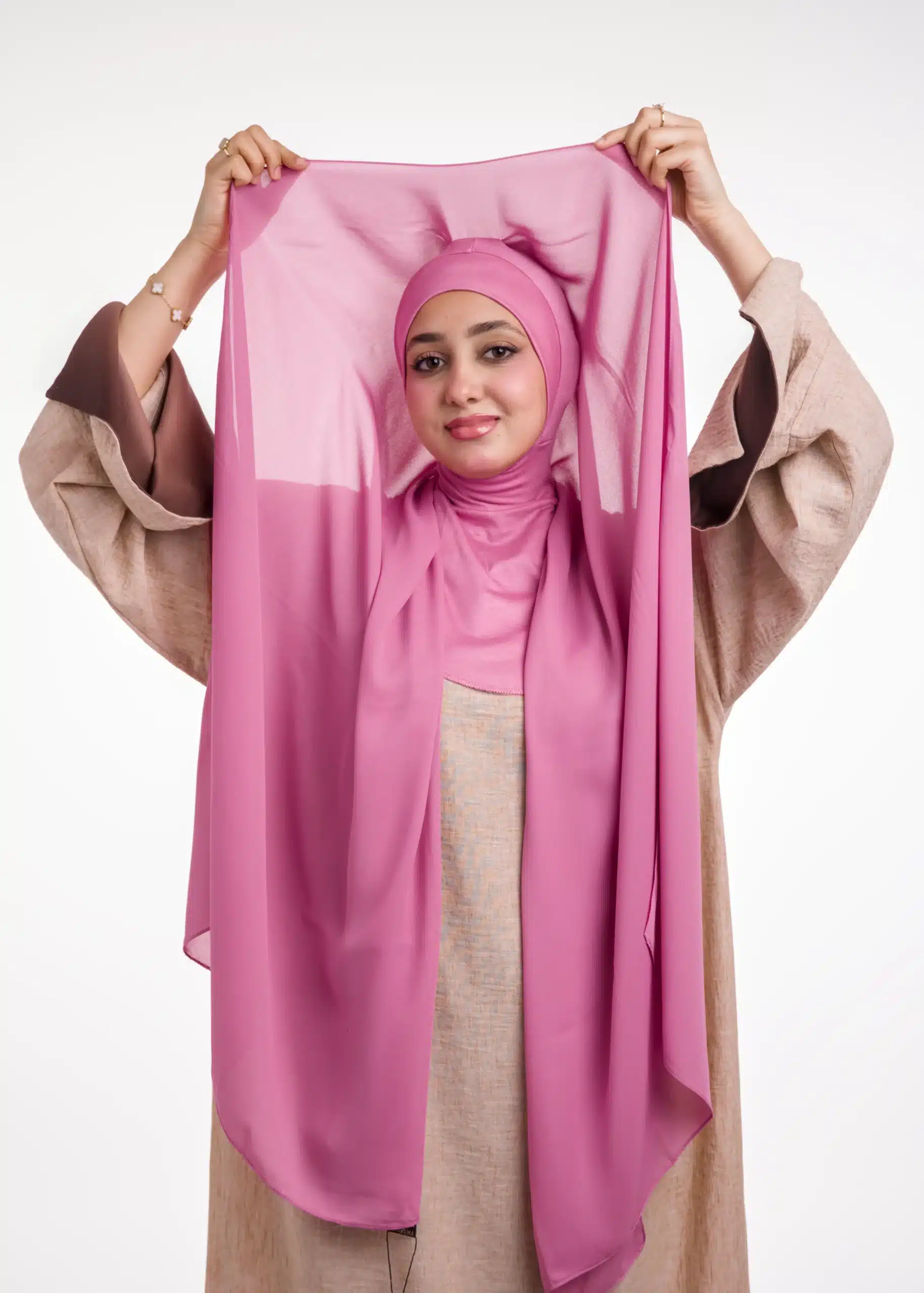 شال كريب حريري بالبوني "النينجا" - وردي داكن